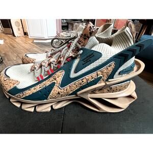 Unique Special Space Age High-Tech Comfortable Athletic Mens Shoes